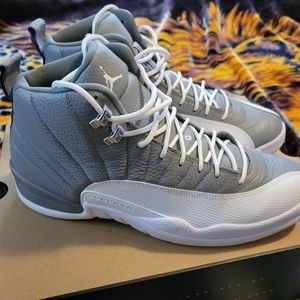 Mens Jordan 12's